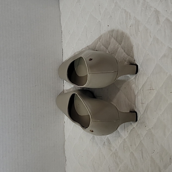 Etienne Aigner Women's Heels Gray Size 7 - Picture 3 of 13